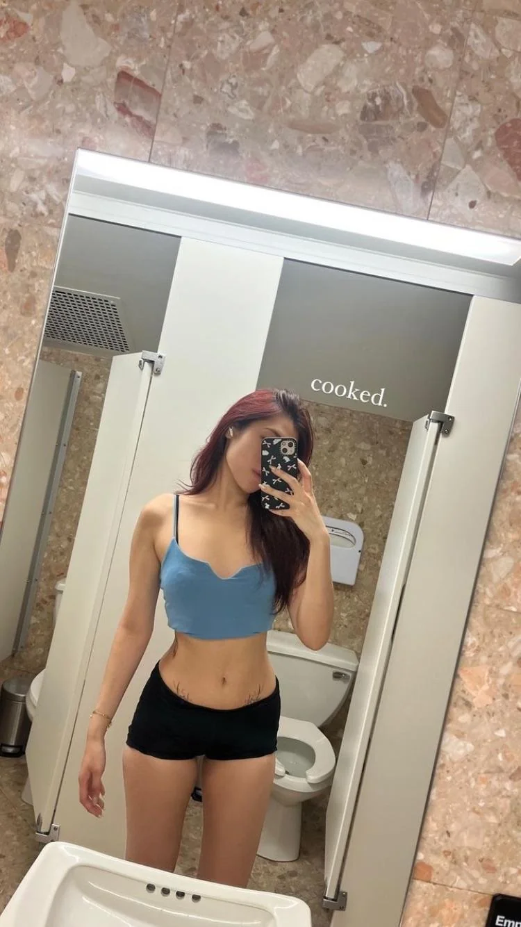 Flat but Fit, wyd? picture 2 of 9