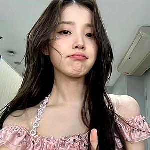 IU'