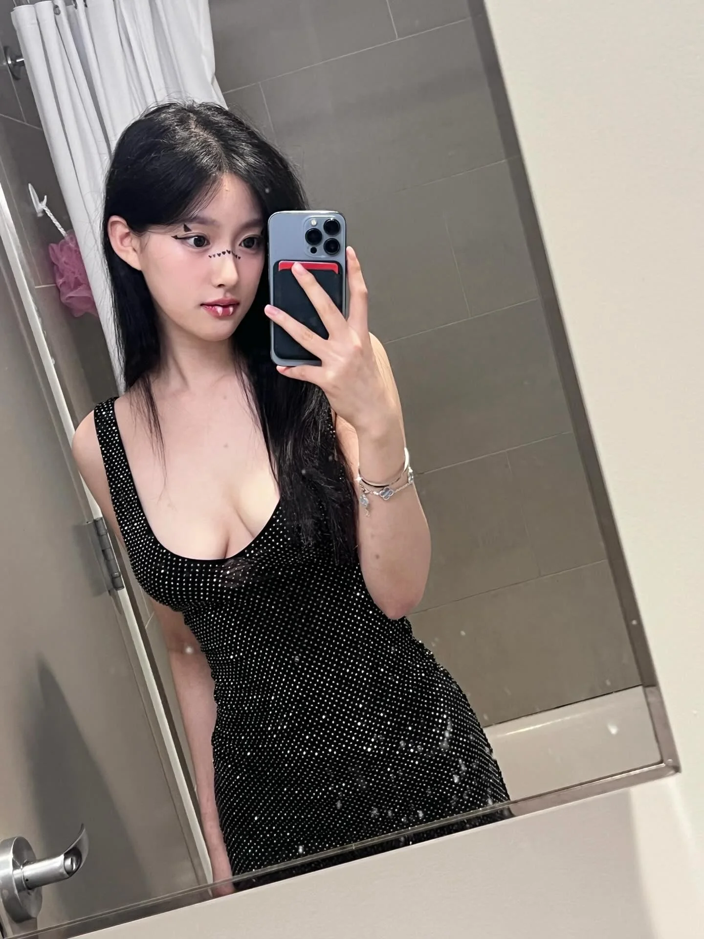 Black dress picture 1 of 1