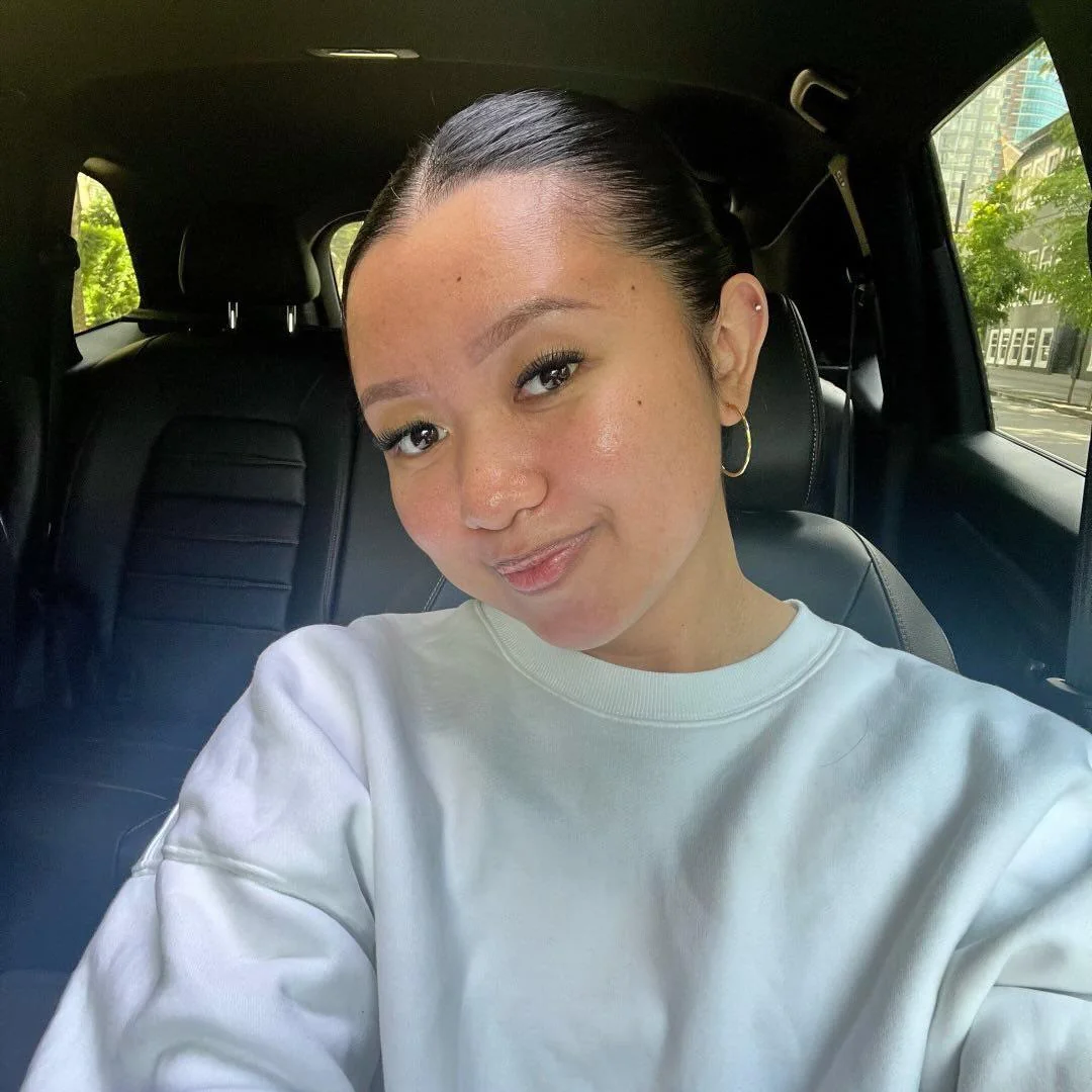 Stunning Filipina car selfie picture 1 of 1