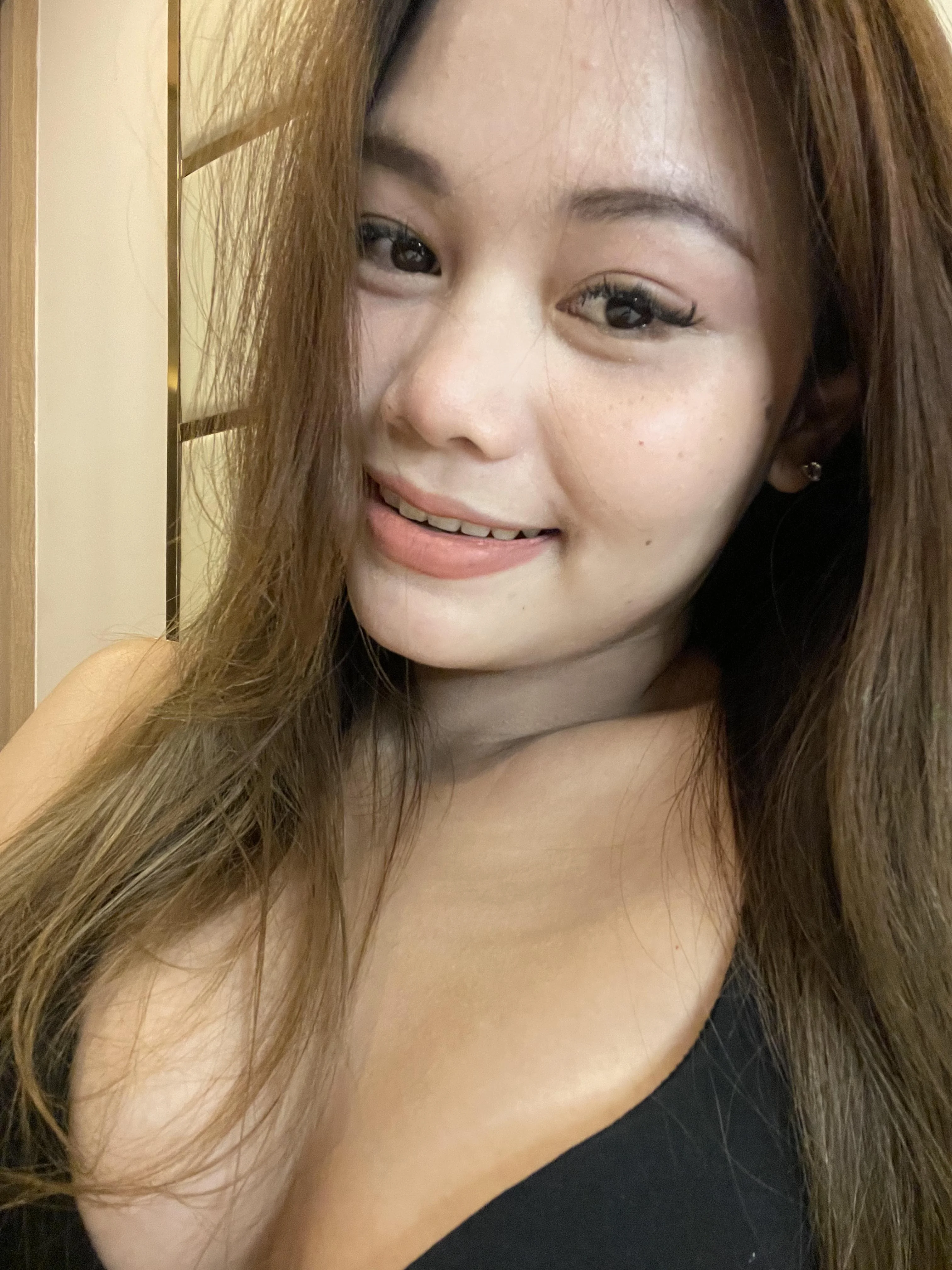 would you fuck an 18yo virgin thai? if yes with or without condom? picture 1 of 1