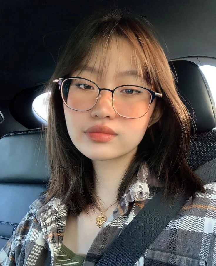 Asian + short hair + glasses? Damn 🥺 picture 1 of 6