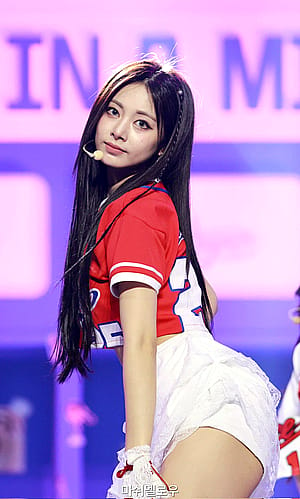 TWICE - Tzuyu'