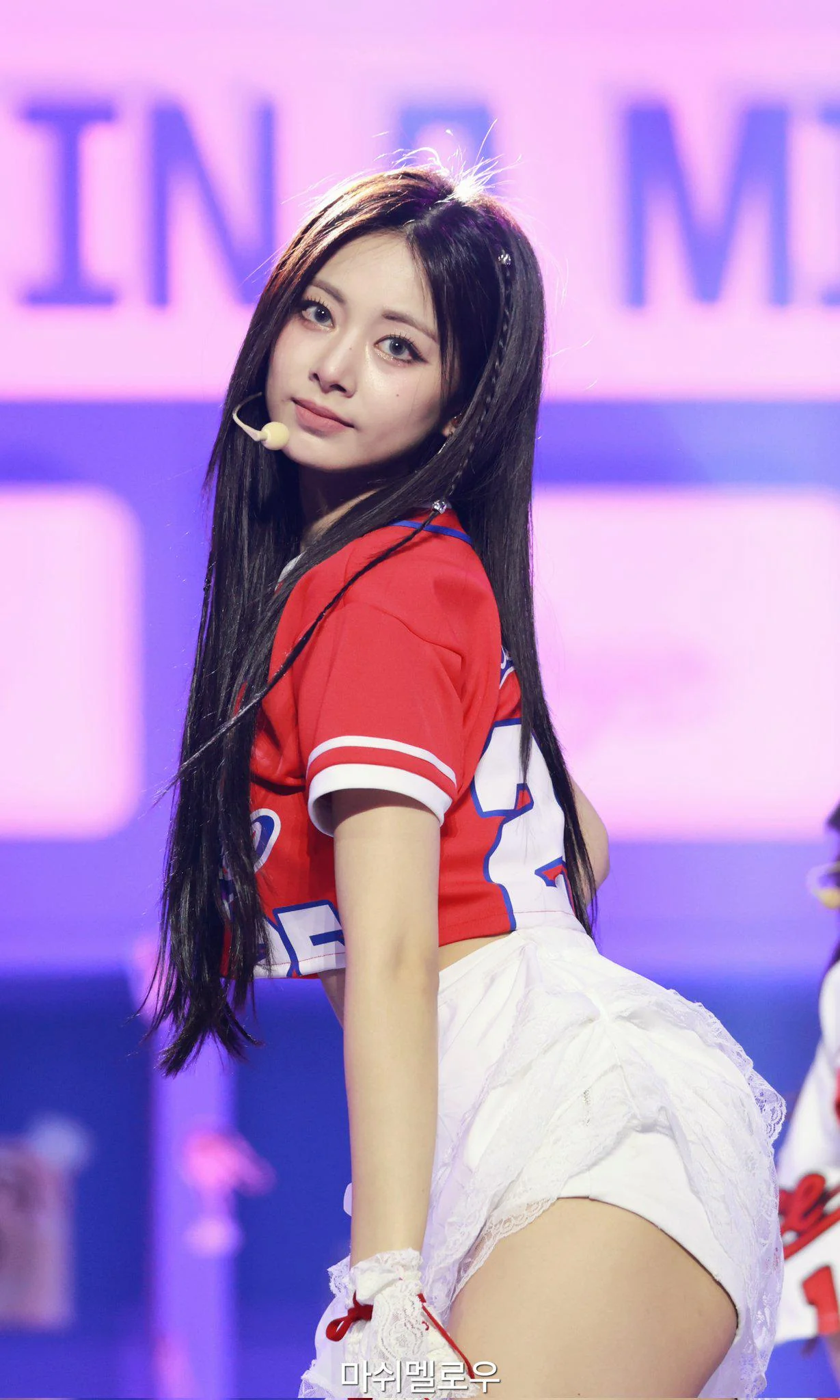 TWICE - Tzuyu picture 1 of 1