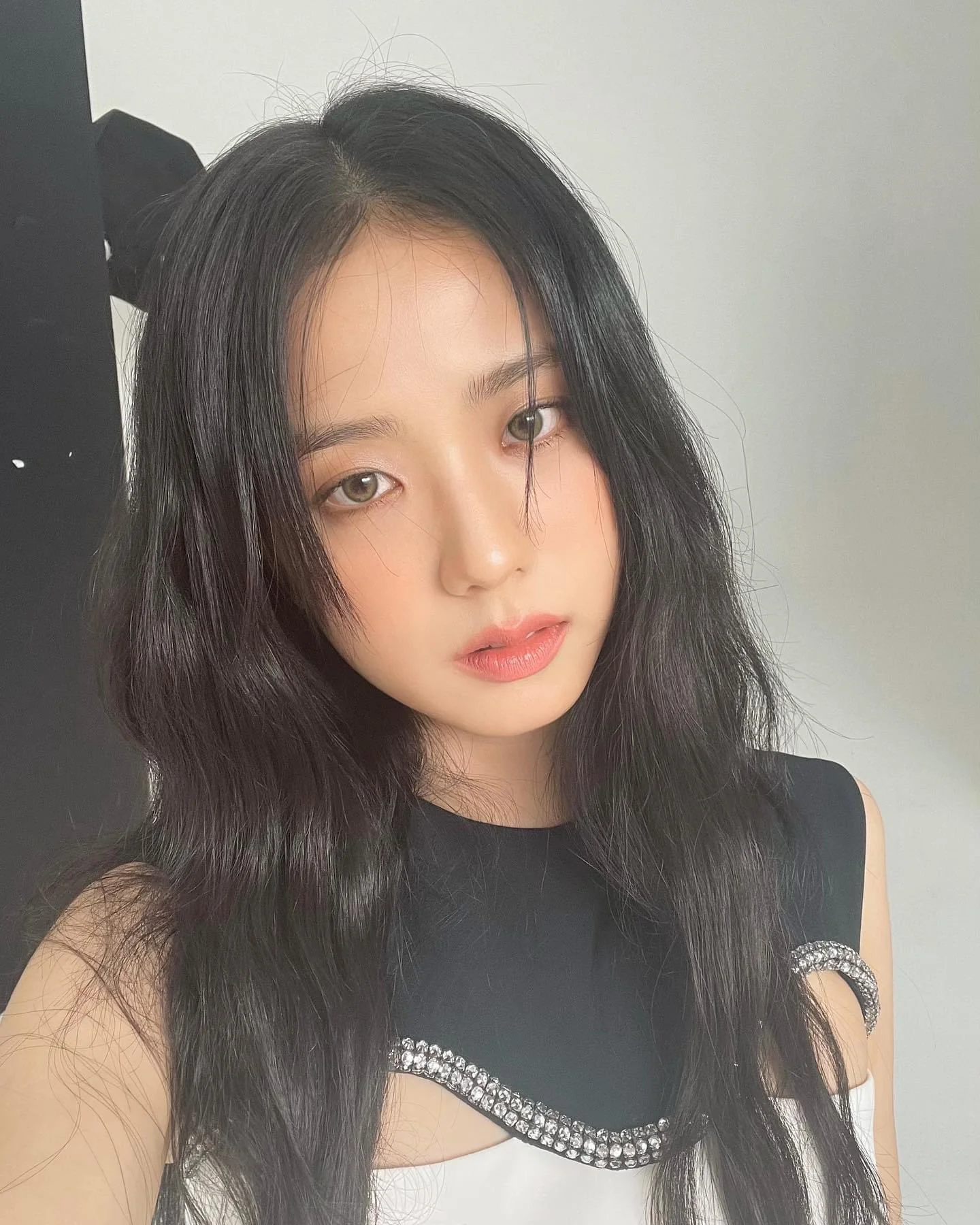 BlackPink - Jisoo picture 2 of 3