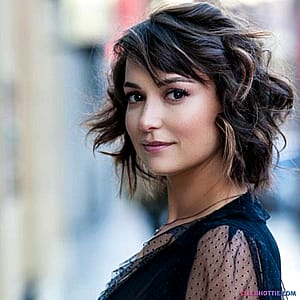 Milana Vayntrub | 2019