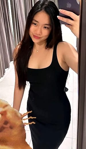 Any down to chat about this black dress girl? DM for more'