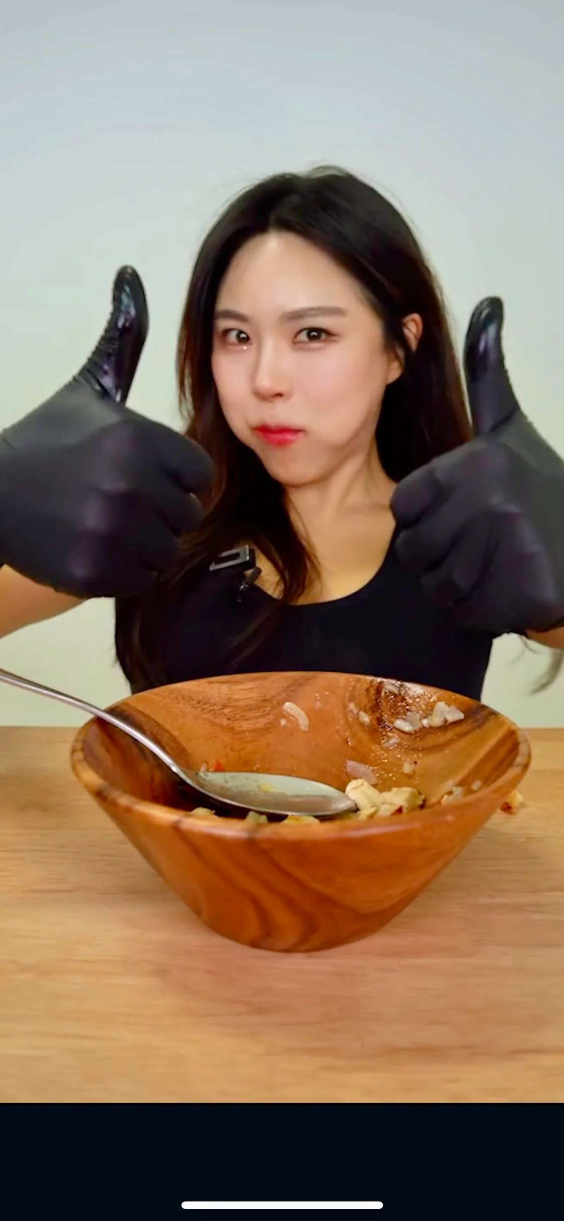 She makes cooking and mukbang vids picture 2 of 9