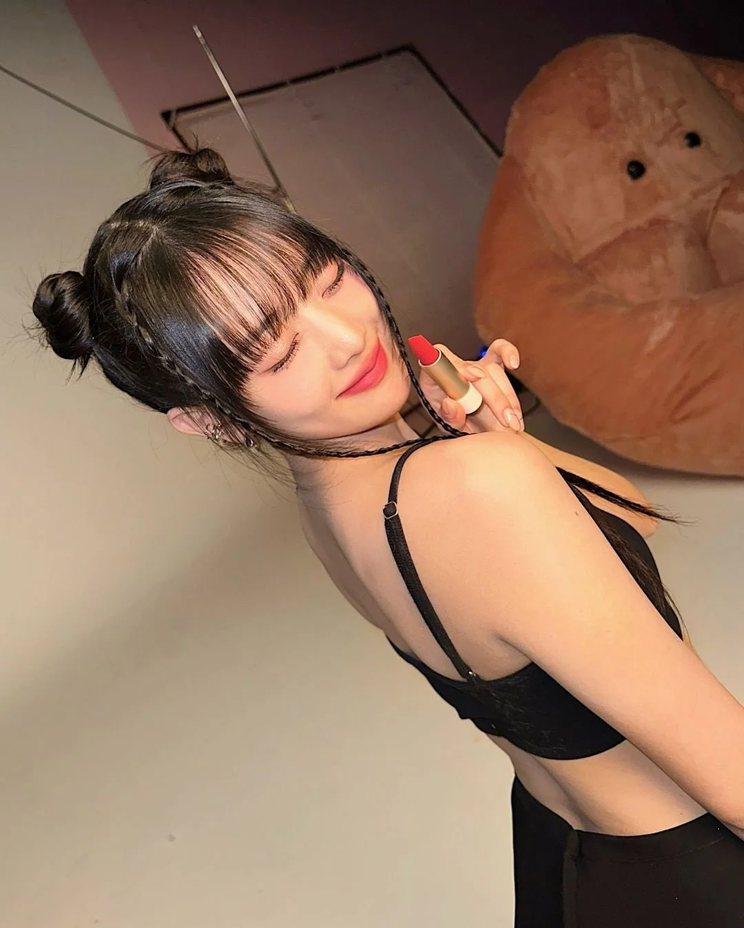 (G)I-DLE - Minnie picture 1 of 3