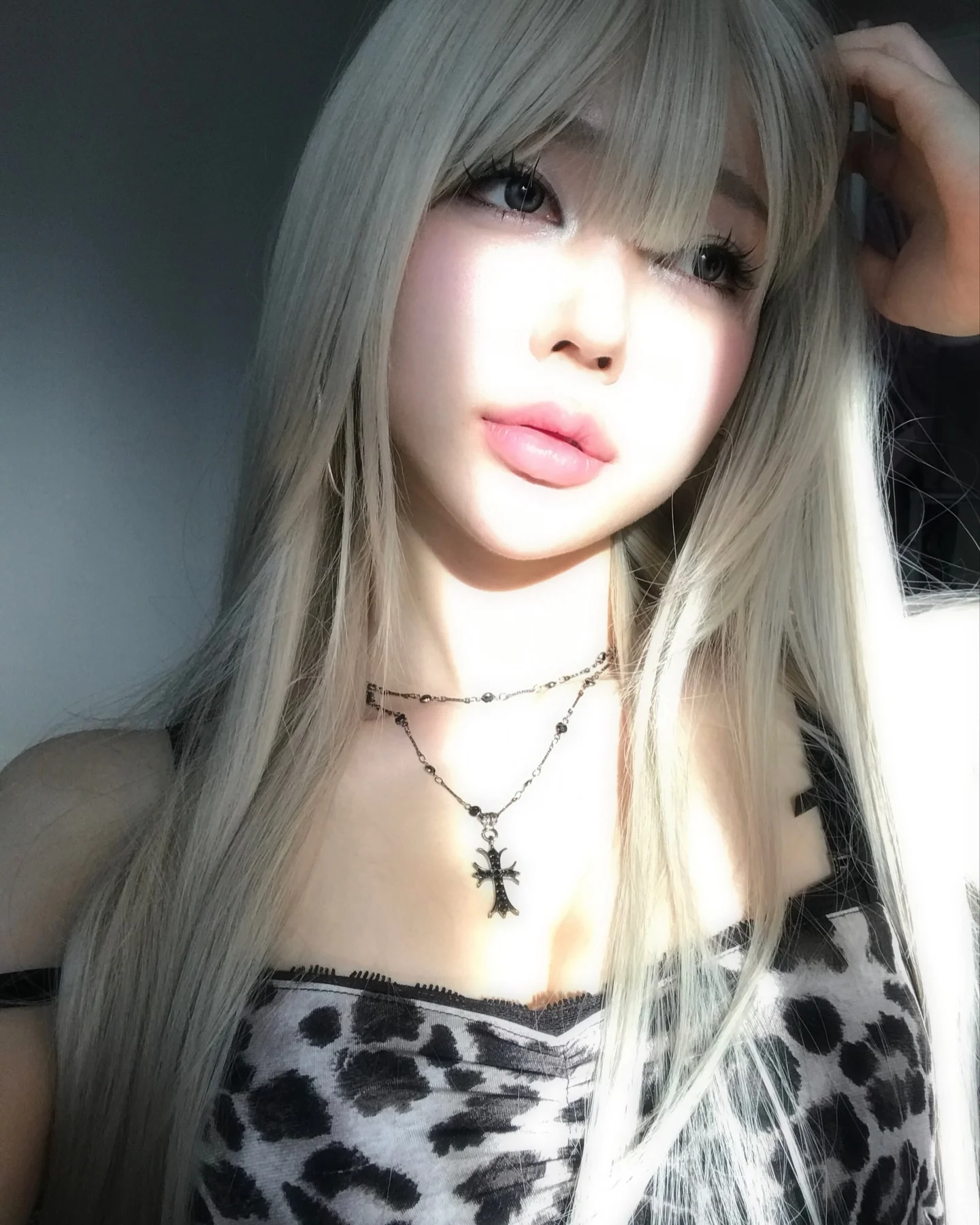 Asian blonde picture 1 of 5