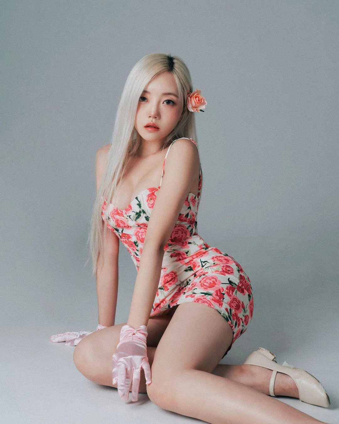 Asian blonde picture 1 of 1