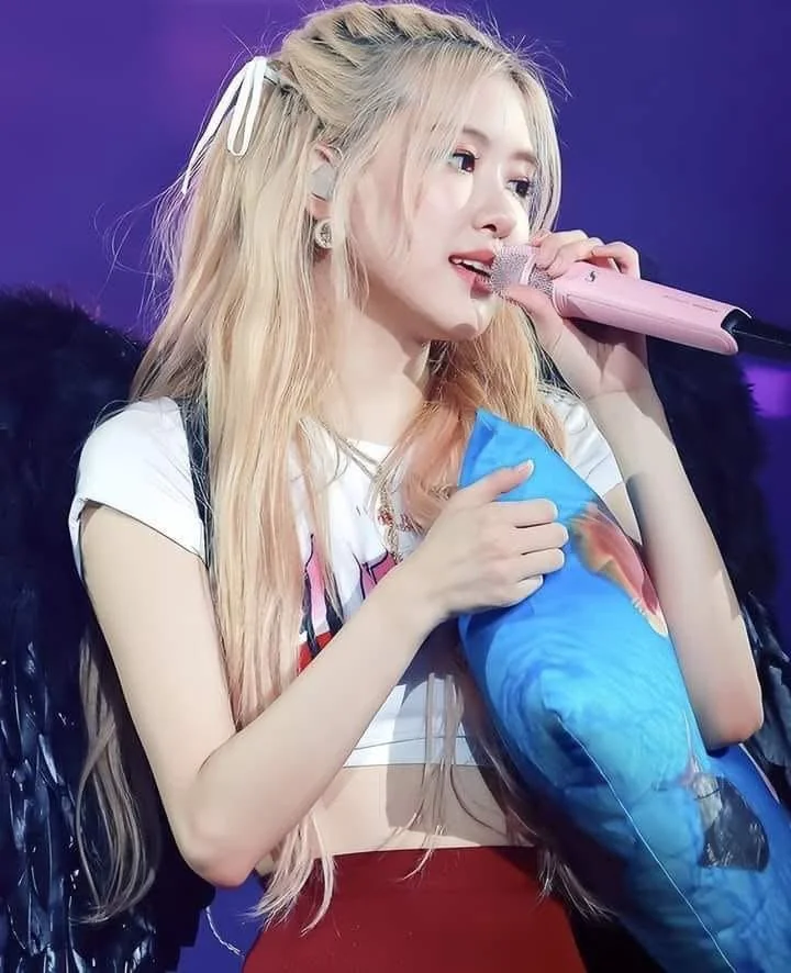 BlackPink - Rosé picture 5 of 7