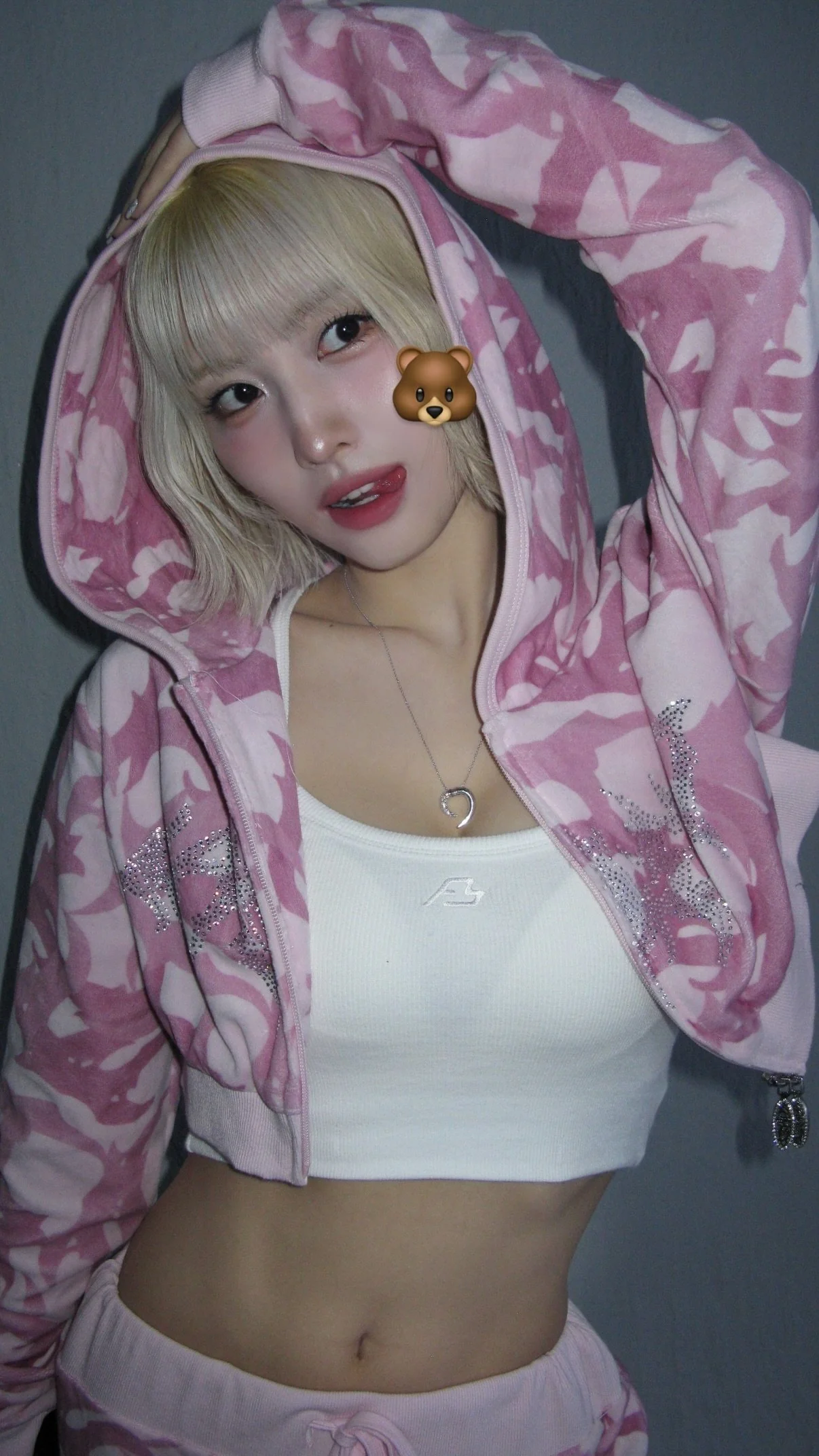 TWICE Momo picture 2 of 2