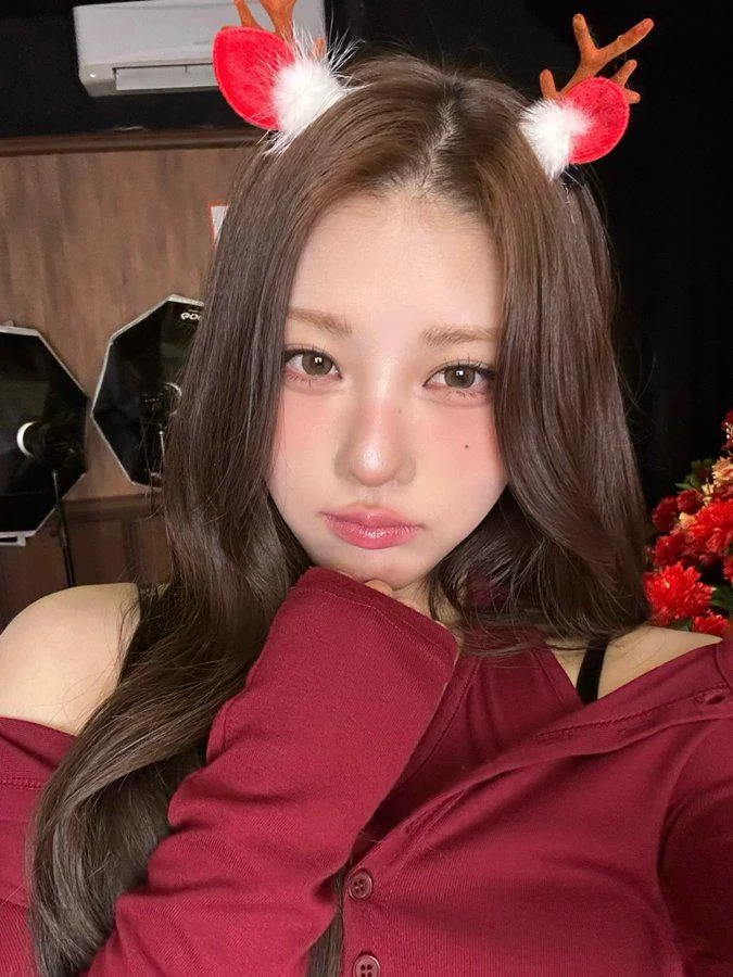 Chaein (PURPLE KISS) picture 1 of 1