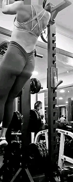 FC99: chin ups...unsupported'