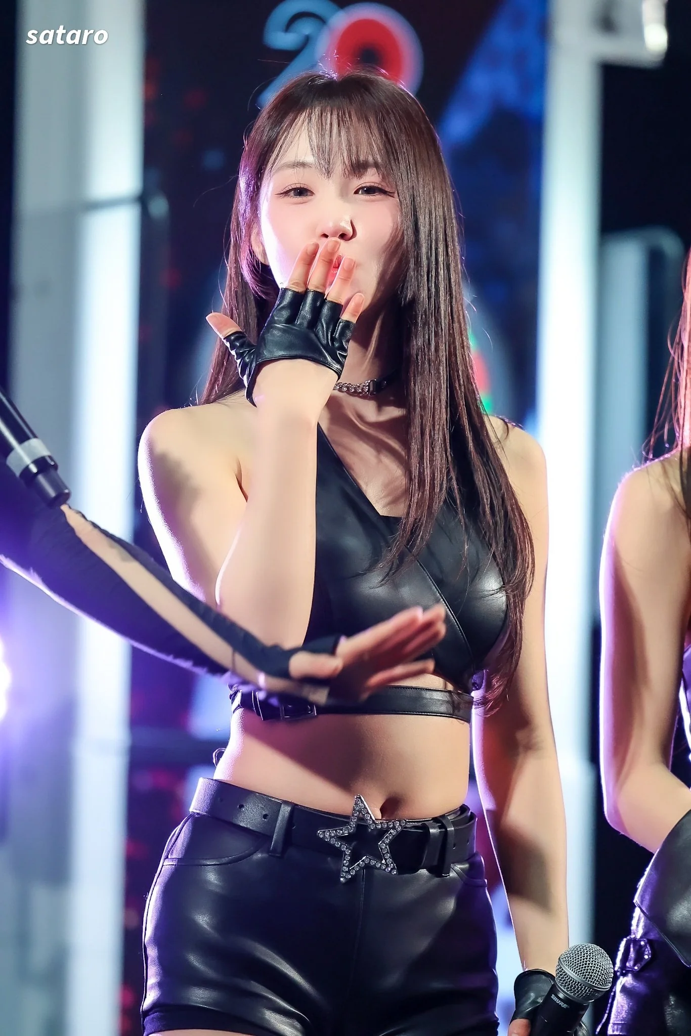 wooah Nana picture 2 of 3