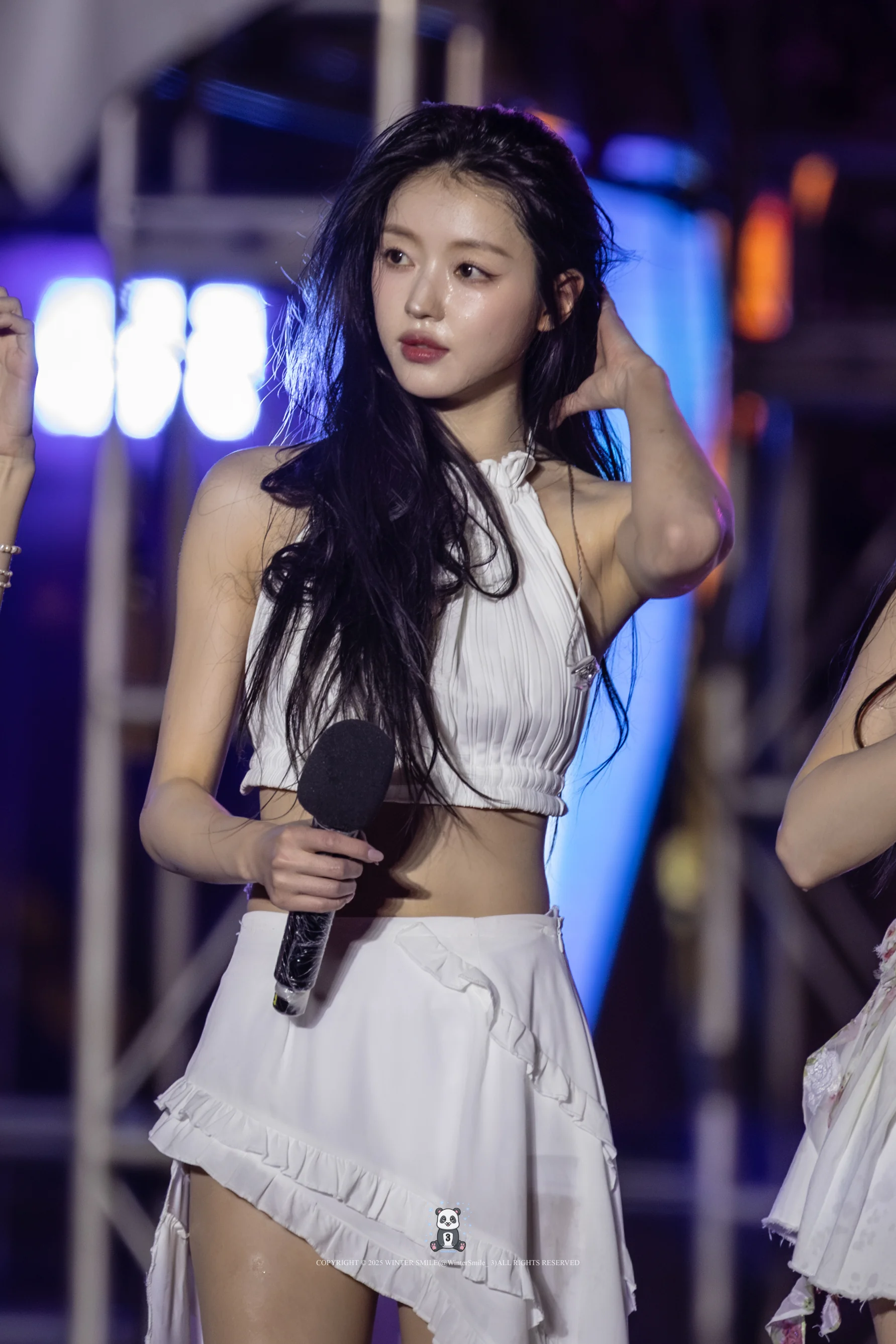 YooA picture 1 of 2