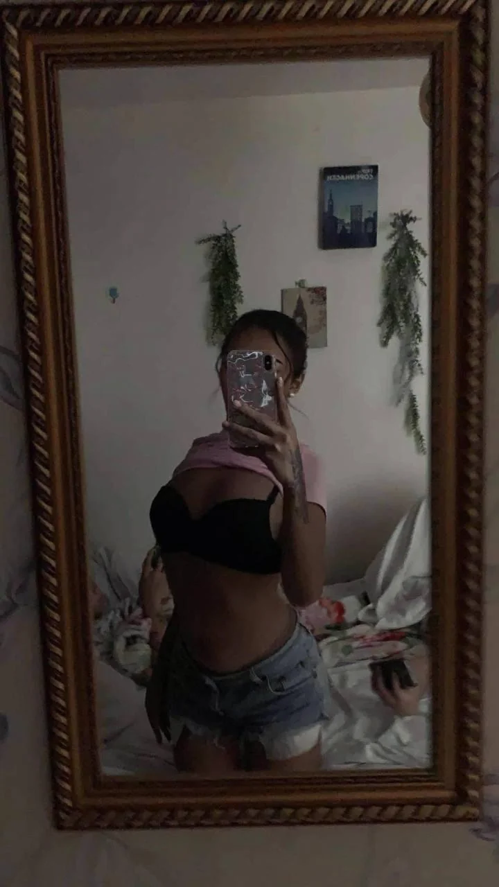 wanna see? 😽💦 picture 1 of 1