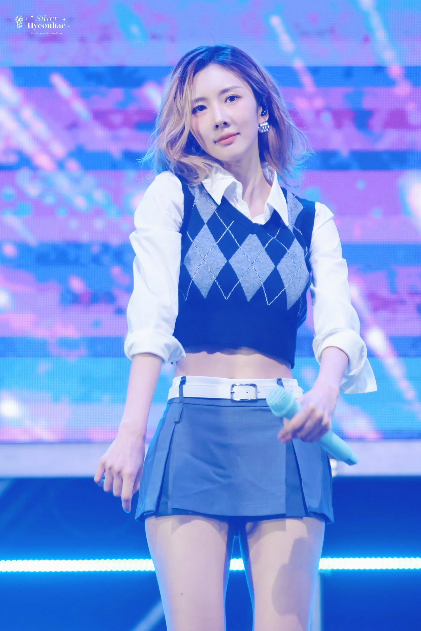 Dreamcatcher Yoohyeon picture 1 of 2