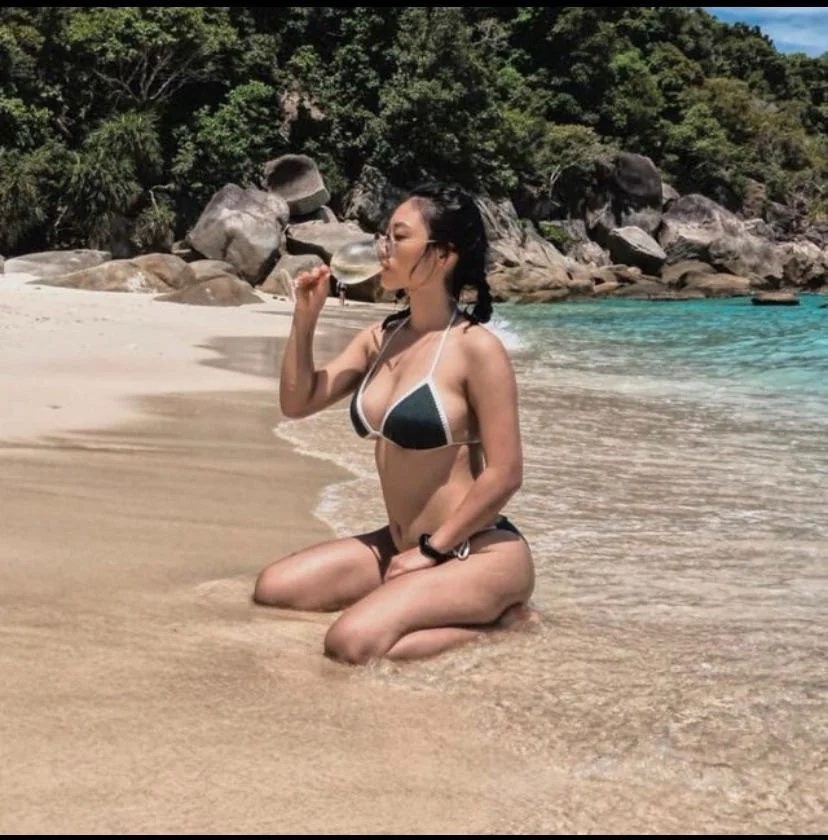 Anyone knows who she is? picture 2 of 2