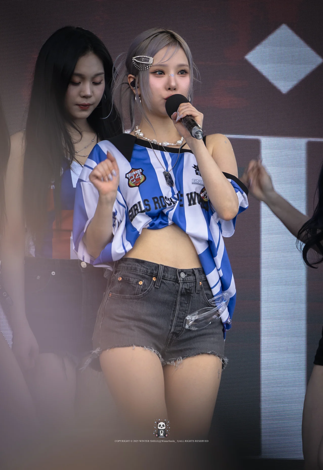 VIVIZ Eunha picture 2 of 2