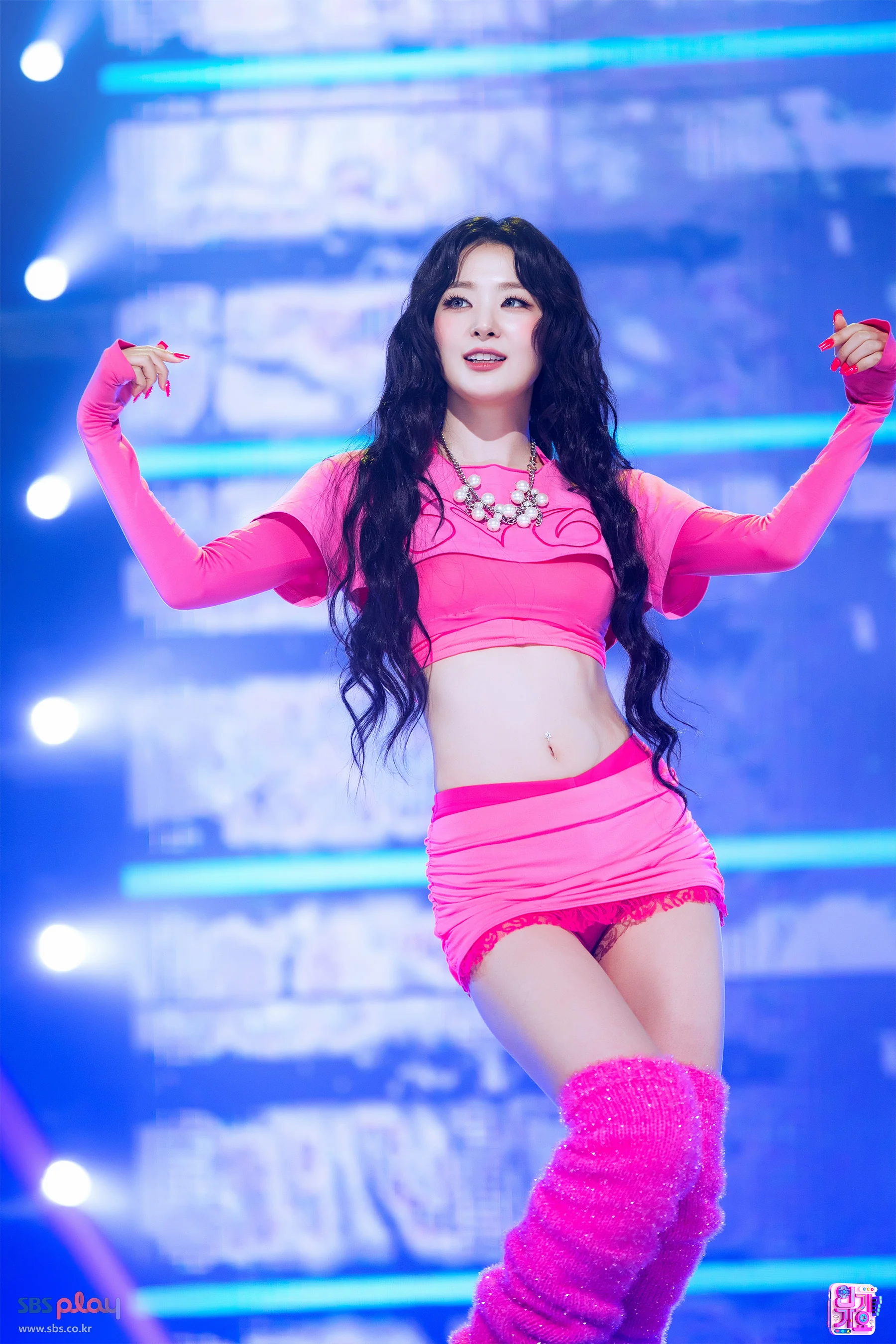 Seulgi picture 2 of 4