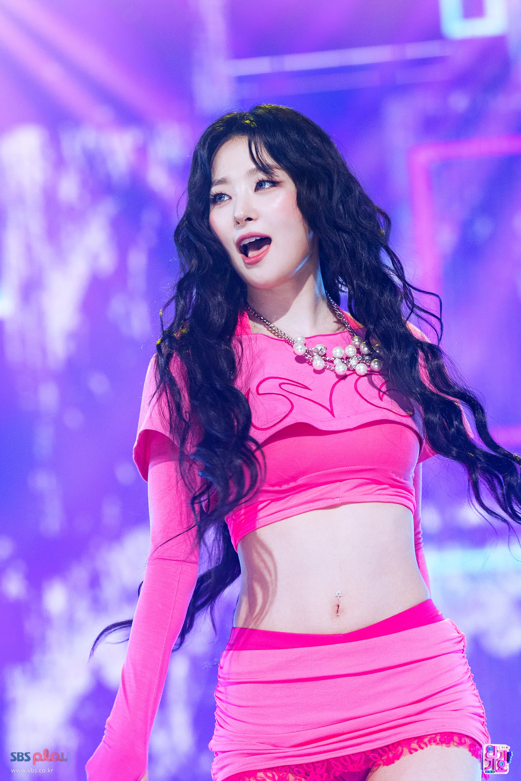 Seulgi picture 3 of 4