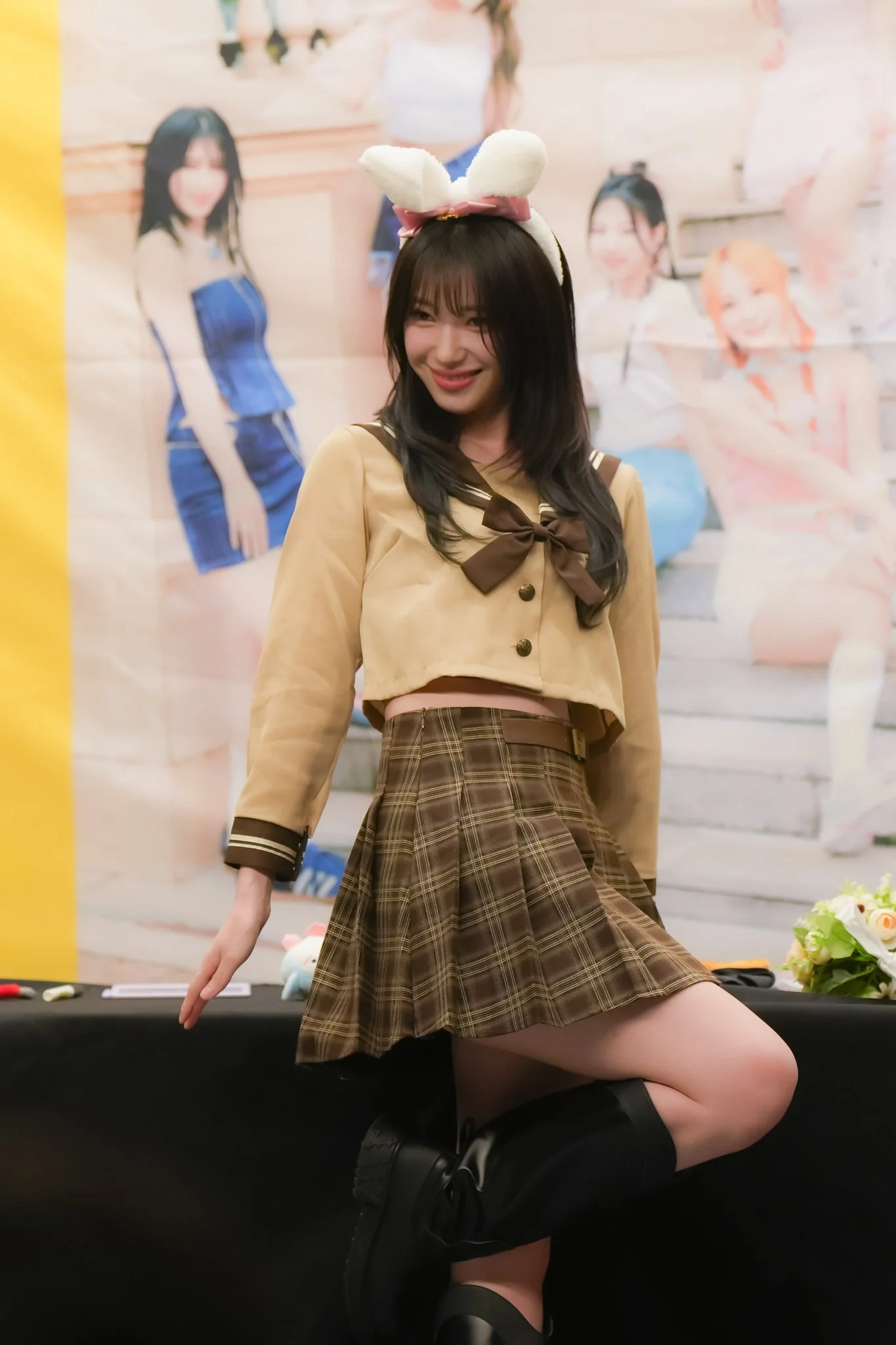 Rocket Punch Suyun picture 1 of 2
