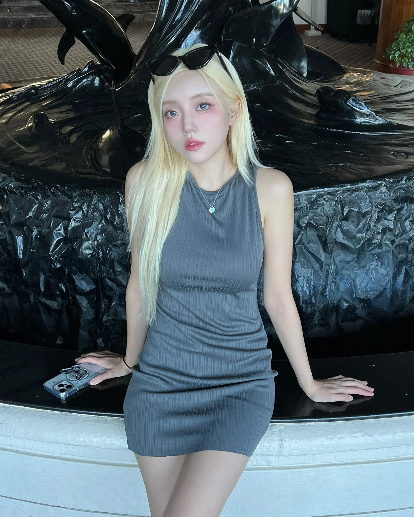 Cute blonde picture 5 of 8