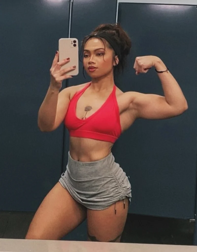 New bicep flex from Yanah picture 1 of 1