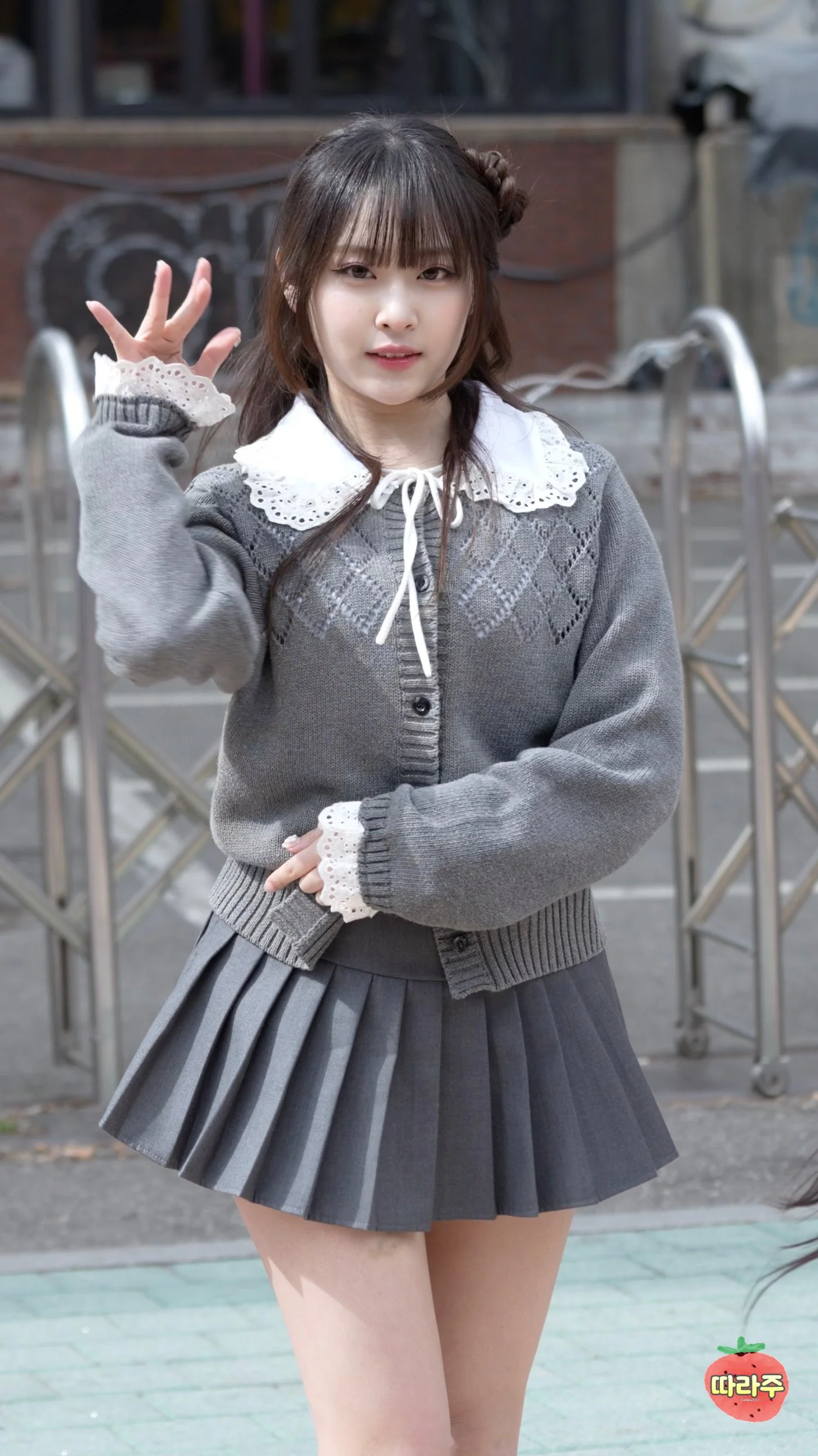 ILY:1 Ririka picture 2 of 2