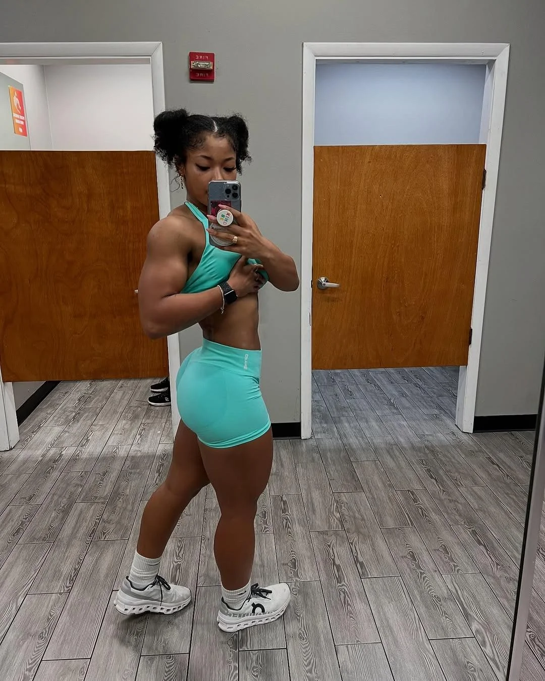 Kristin Townsend (@coachtownfit_) picture 1 of 5
