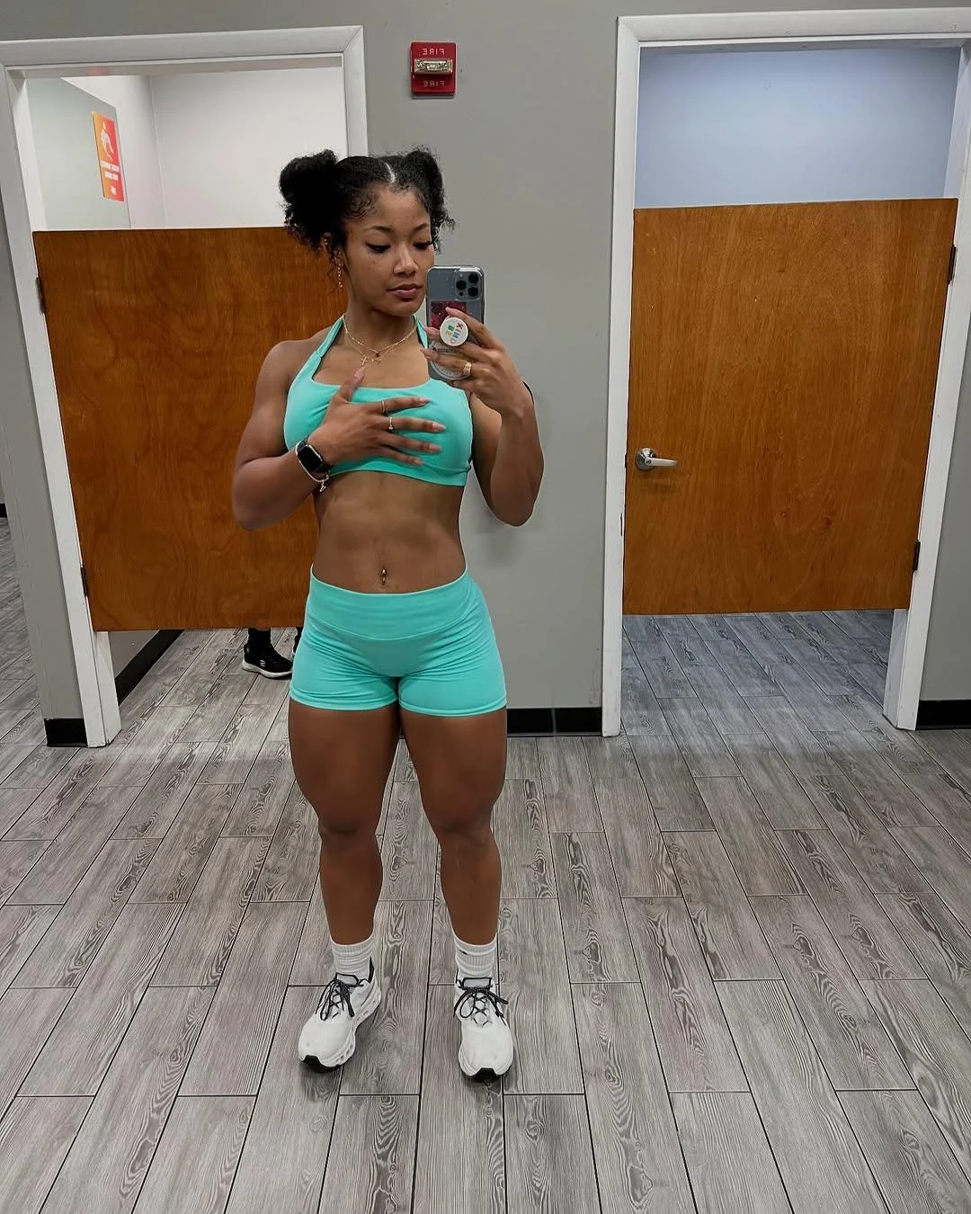 Kristin Townsend (@coachtownfit_) picture 5 of 5