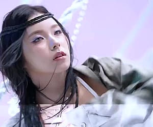NMIXX Kyujin'