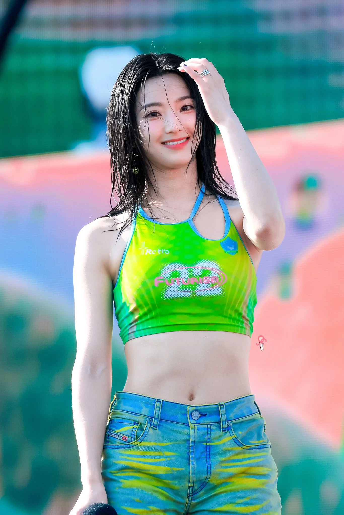 fromis_9 Saerom picture 3 of 4
