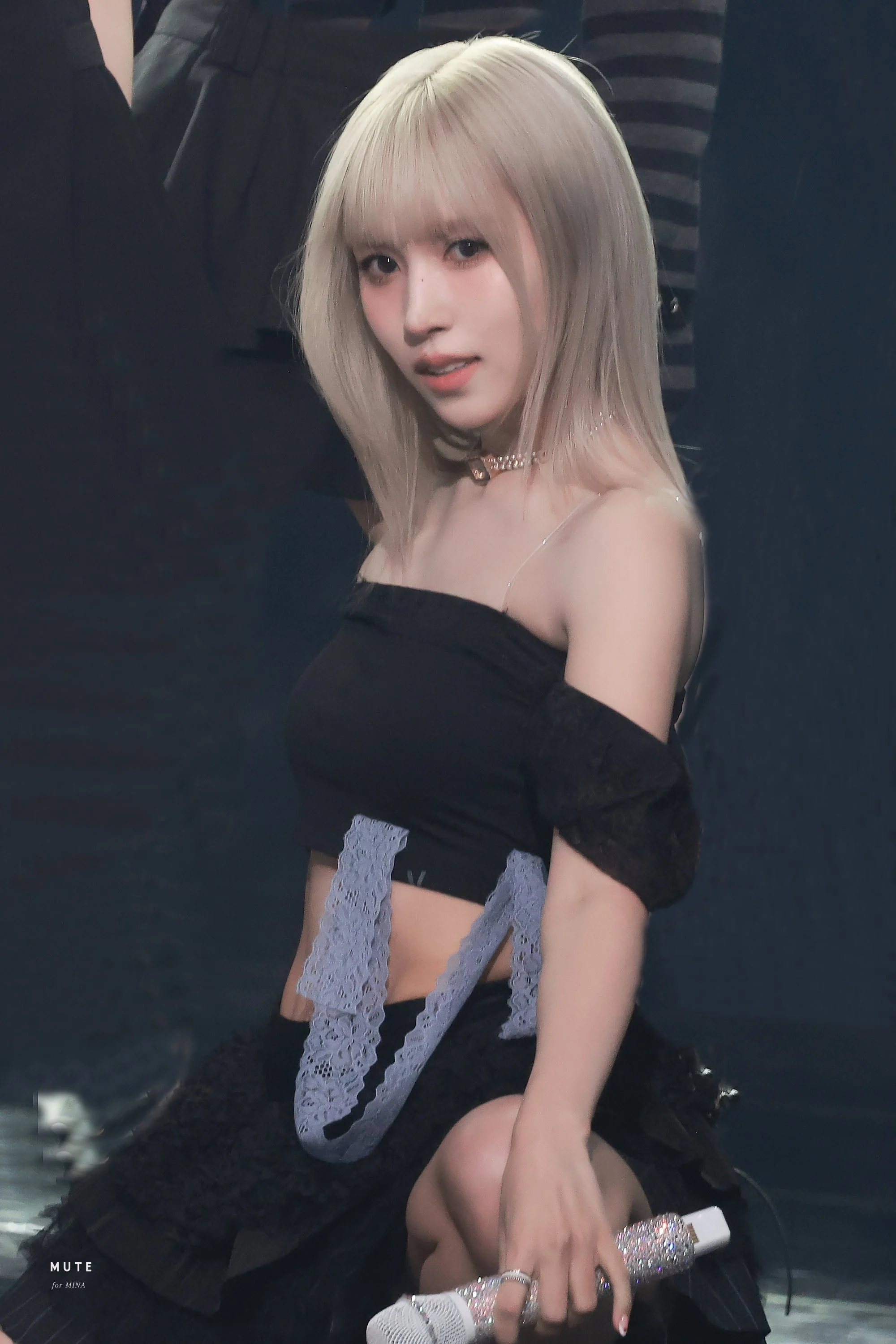 TWICE Mina picture 2 of 3