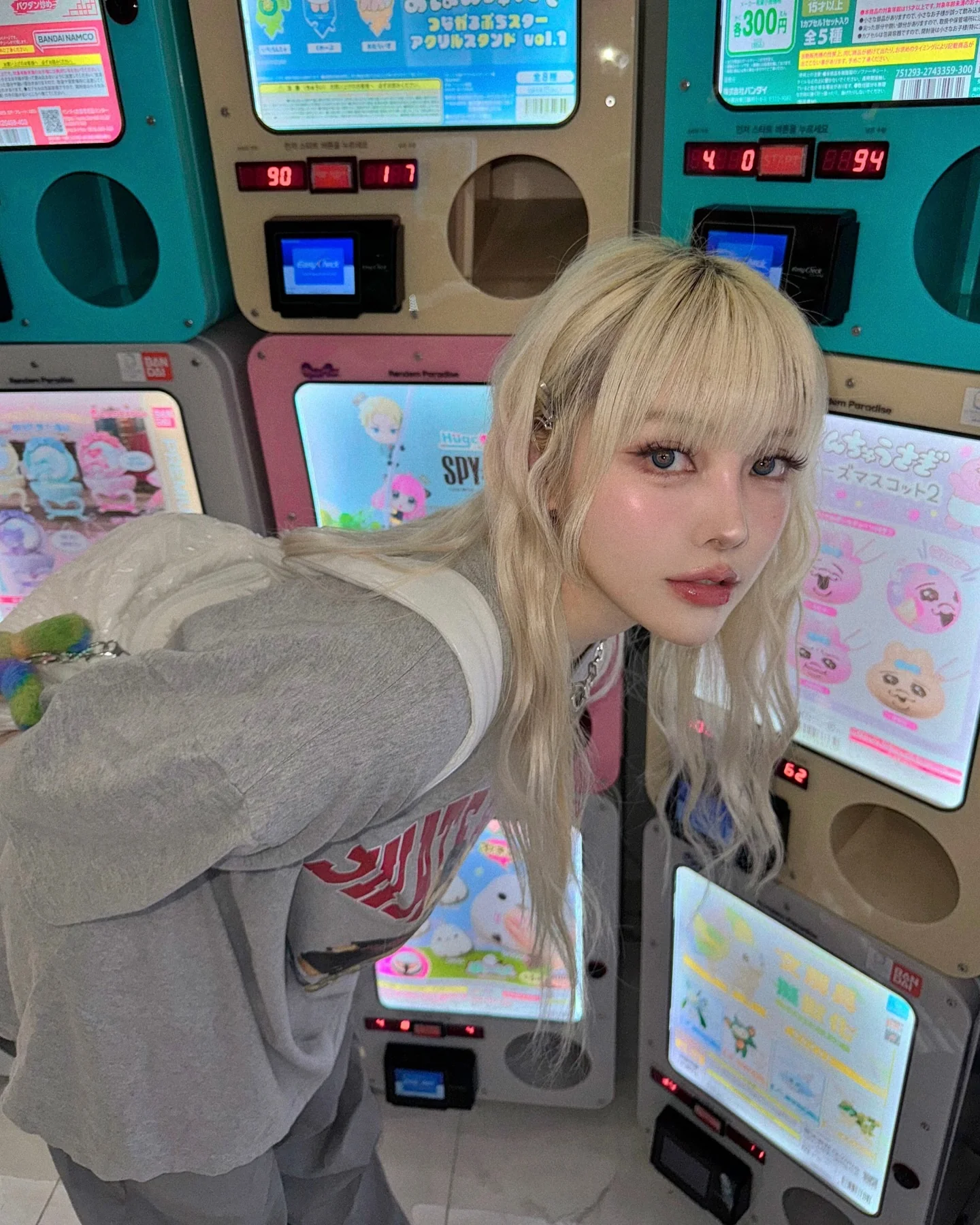 Asian blonde picture 2 of 3