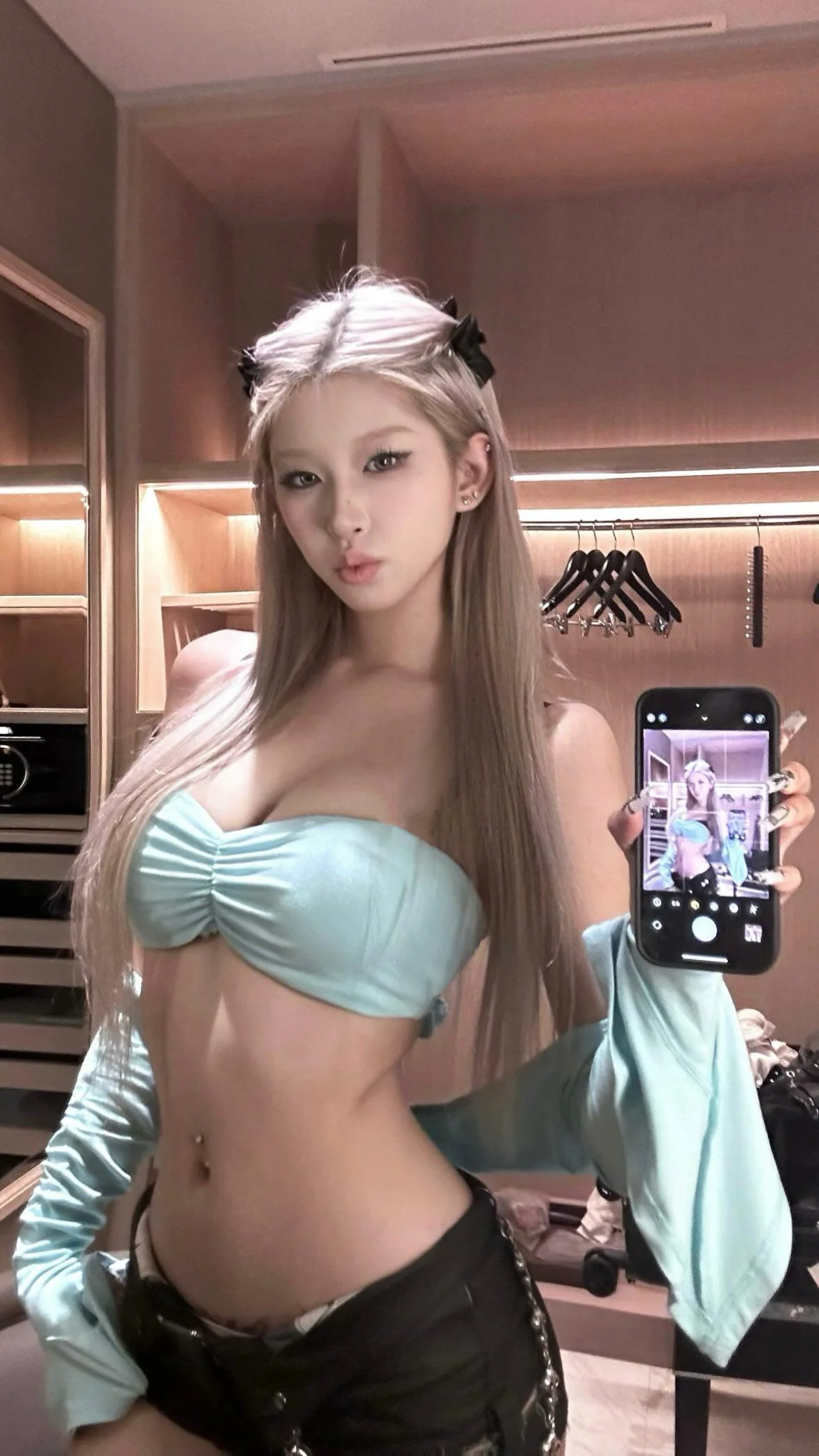 Asian blonde picture 1 of 1