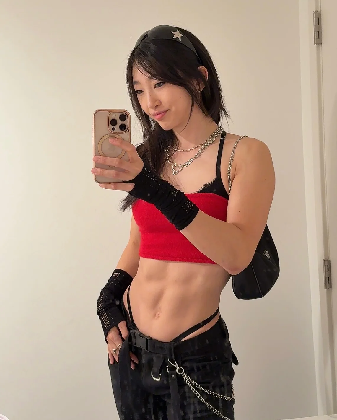 Emma Meili picture 2 of 3