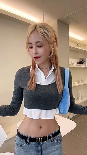 Tight midriff'