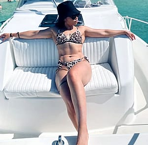 Muscular Yanah on a boat instagram @yanah1992'