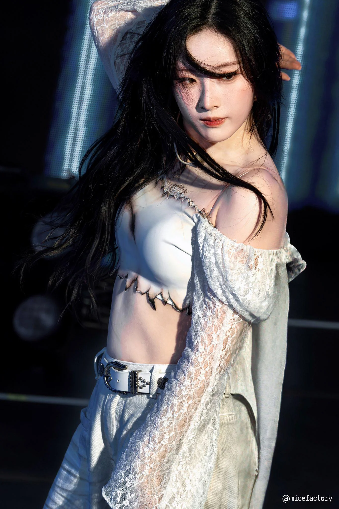 ARTMS Haseul picture 1 of 1