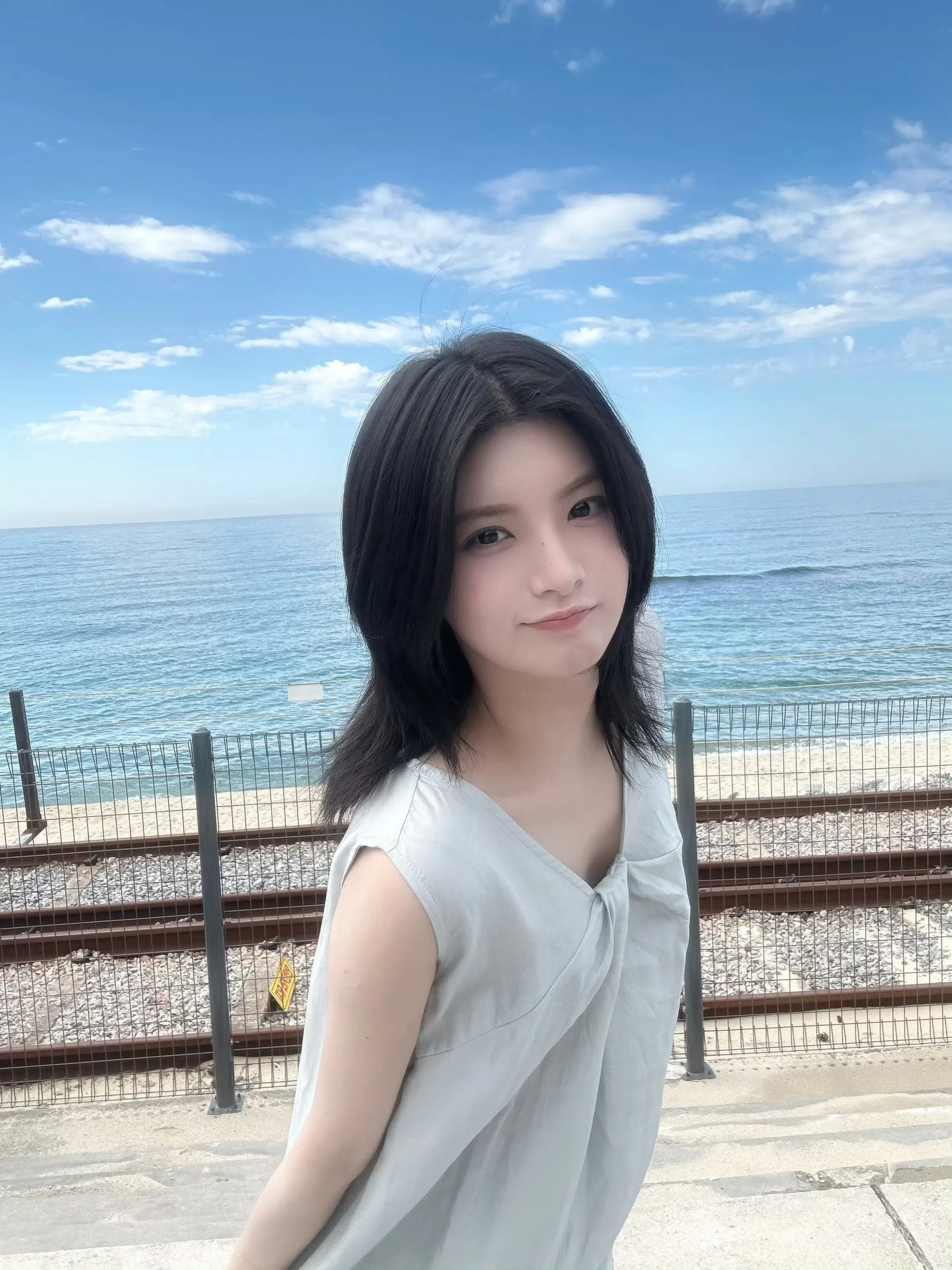 EVERGLOW Yiren picture 1 of 4