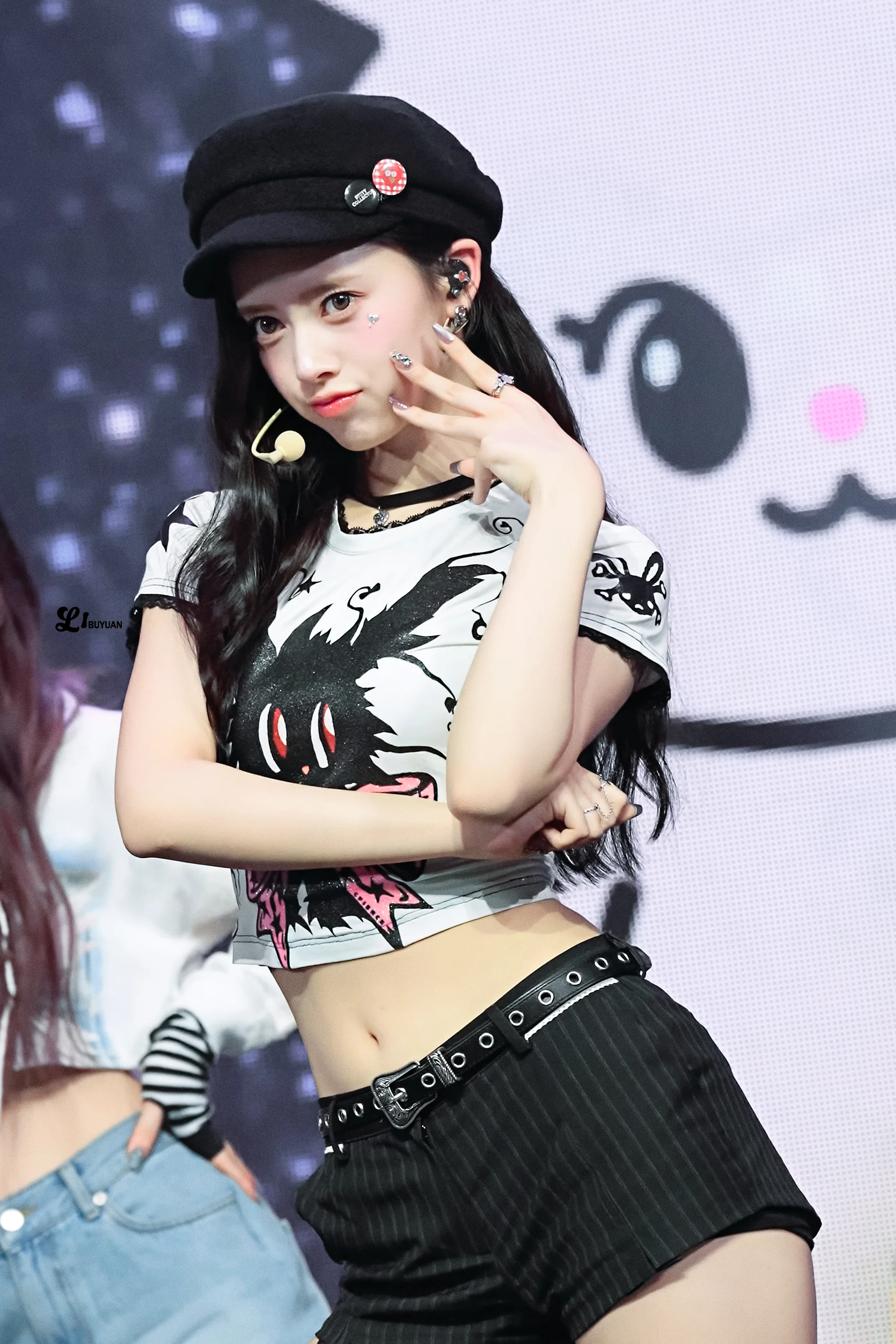 NiziU Rima picture 2 of 2