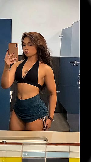 Muscular Filipina Yanah instagram @yanah1992'