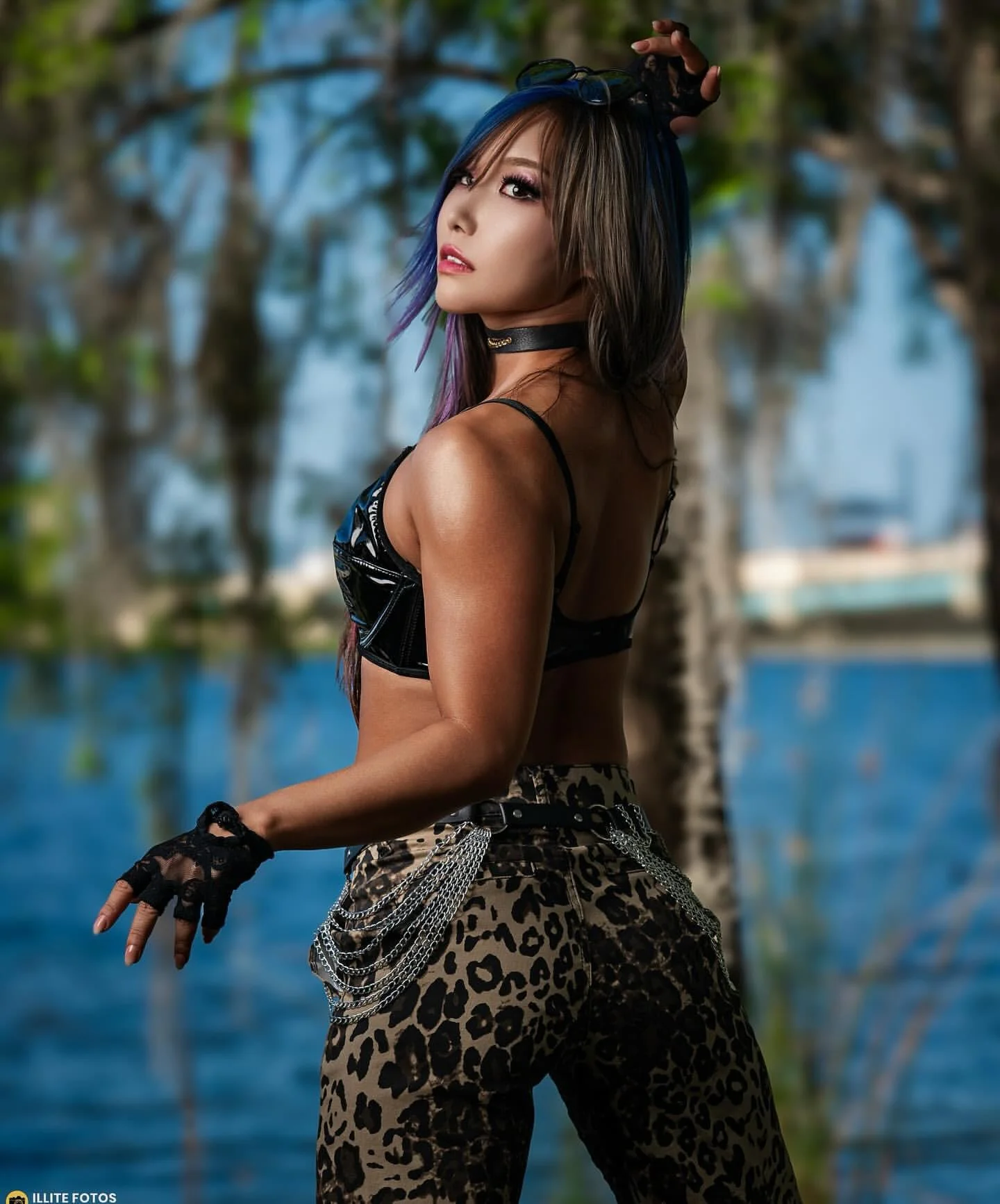 Kairi Sane picture 1 of 2