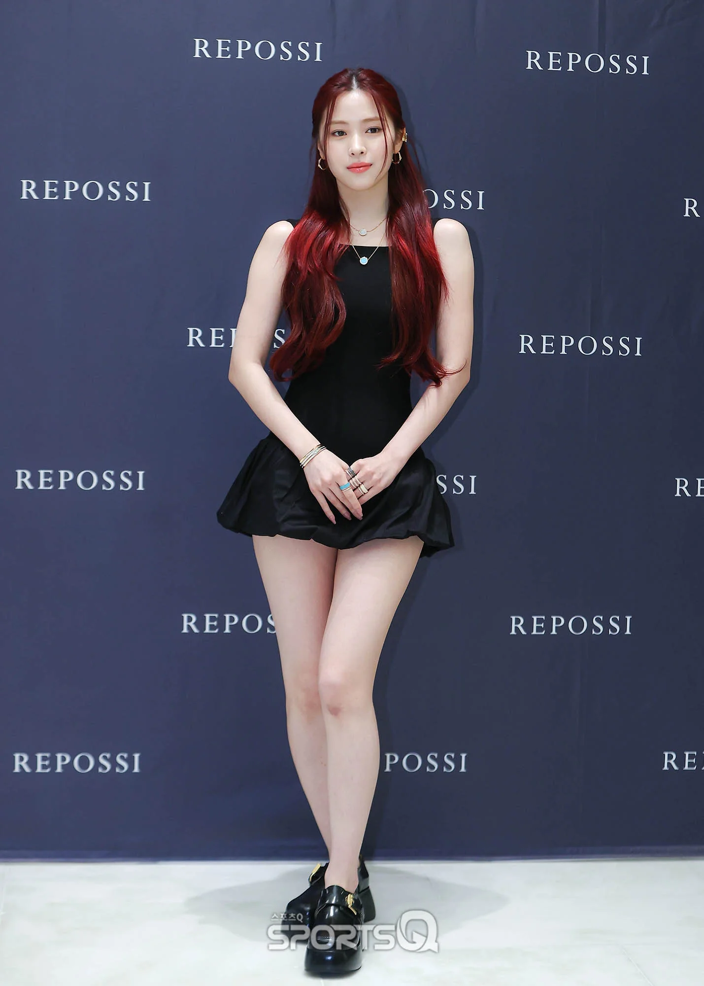 ITZY Ryujin picture 1 of 2