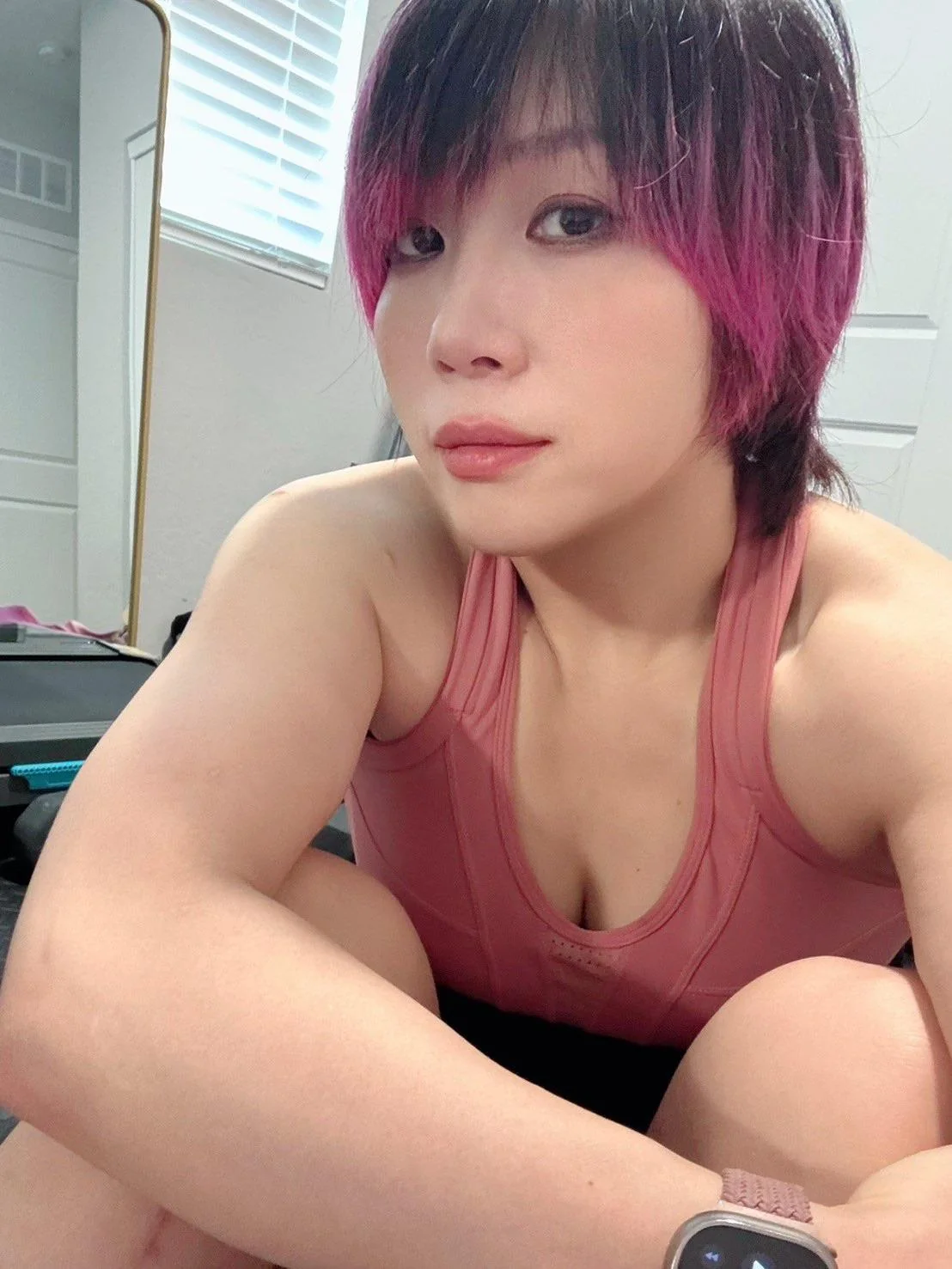 Asuka picture 2 of 2