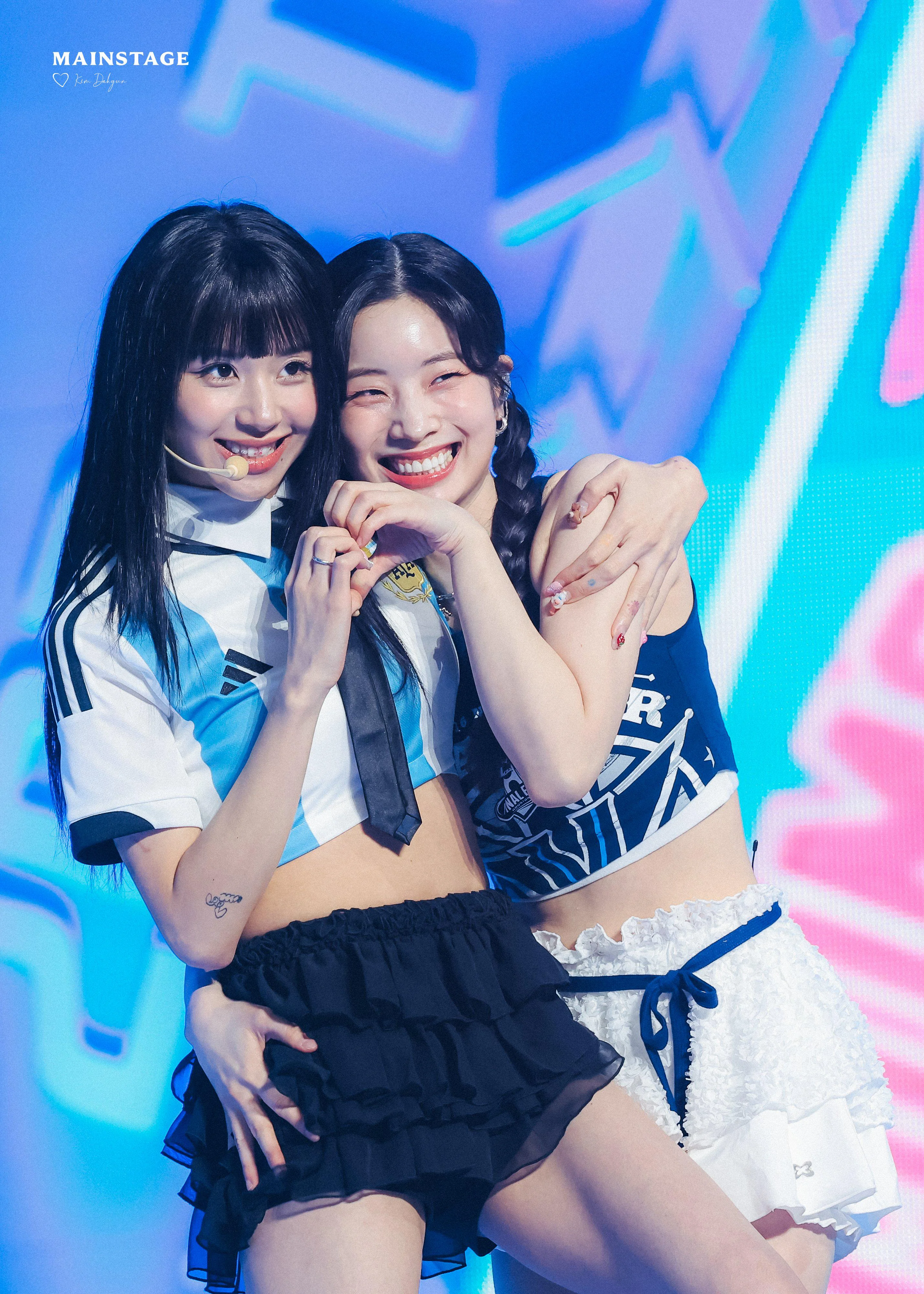 TWICE Chaeyoung Dahyun picture 1 of 1