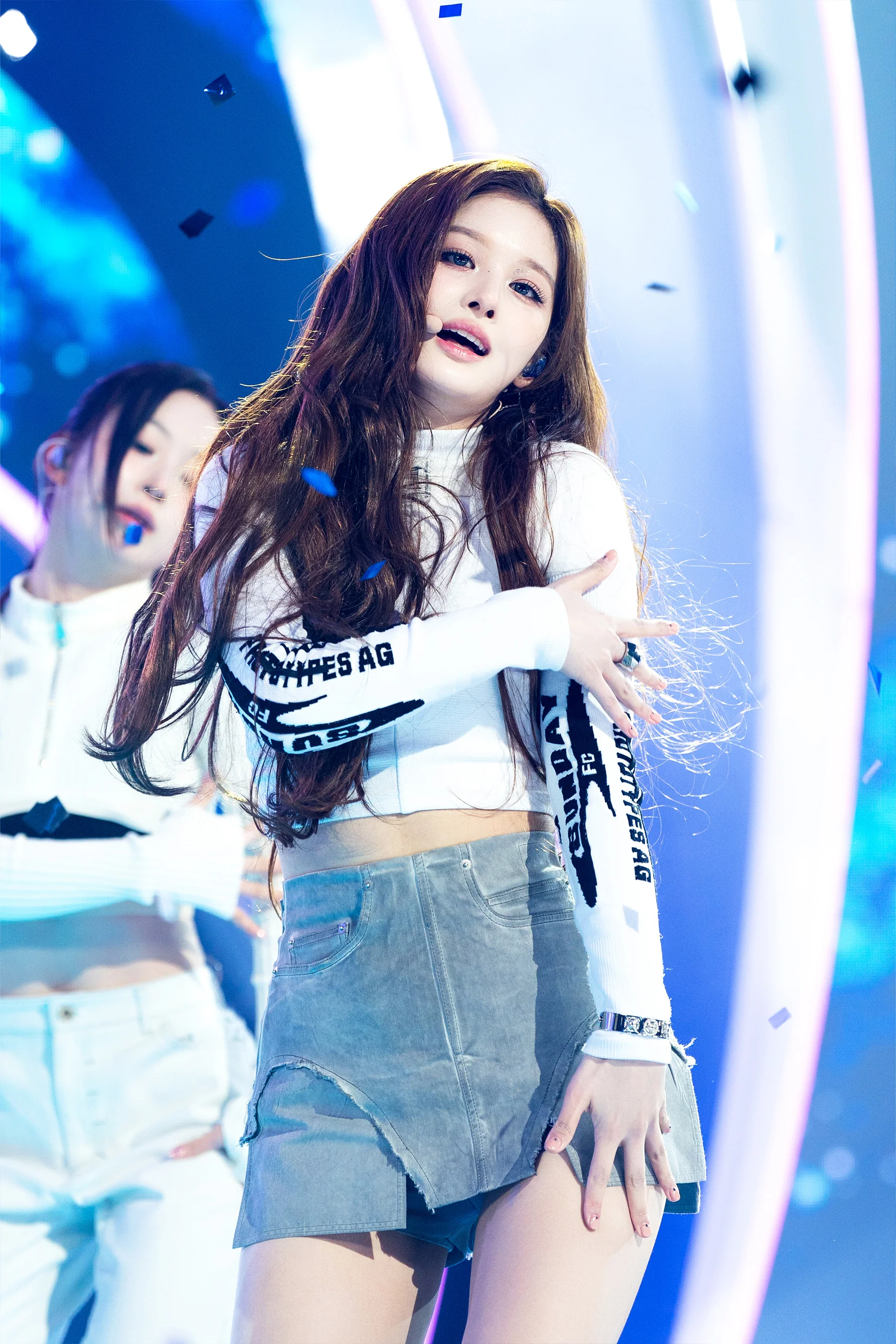 NMIXX Sullyoon picture 1 of 5